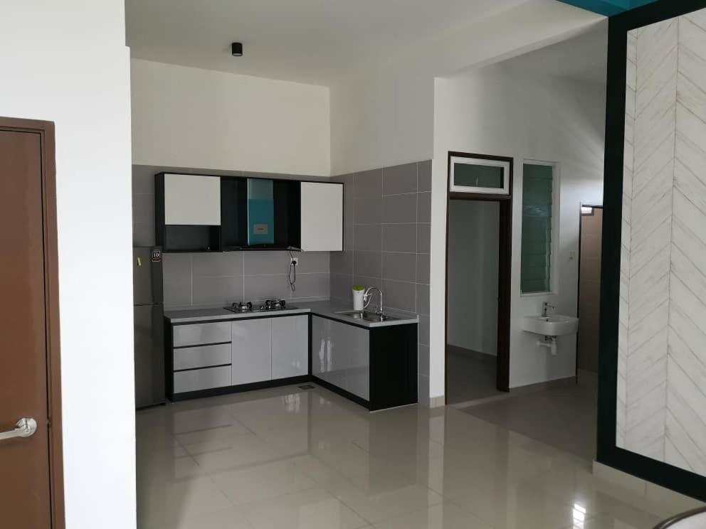 Johor Desaru Beach Bungalow Villas Kangkar Chemaran Екстериор снимка