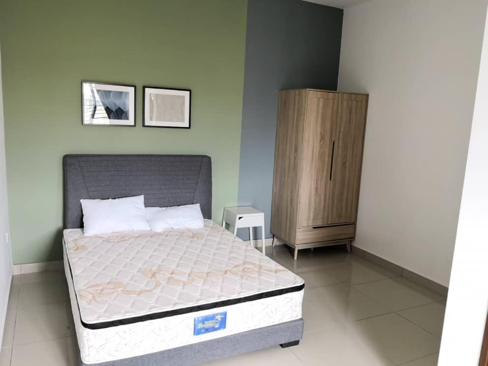 Johor Desaru Beach Bungalow Villas Kangkar Chemaran Екстериор снимка