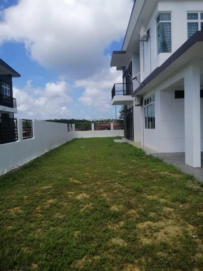 Johor Desaru Beach Bungalow Villas Kangkar Chemaran Екстериор снимка